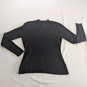 Yarnworks Size Medium Black Sweater